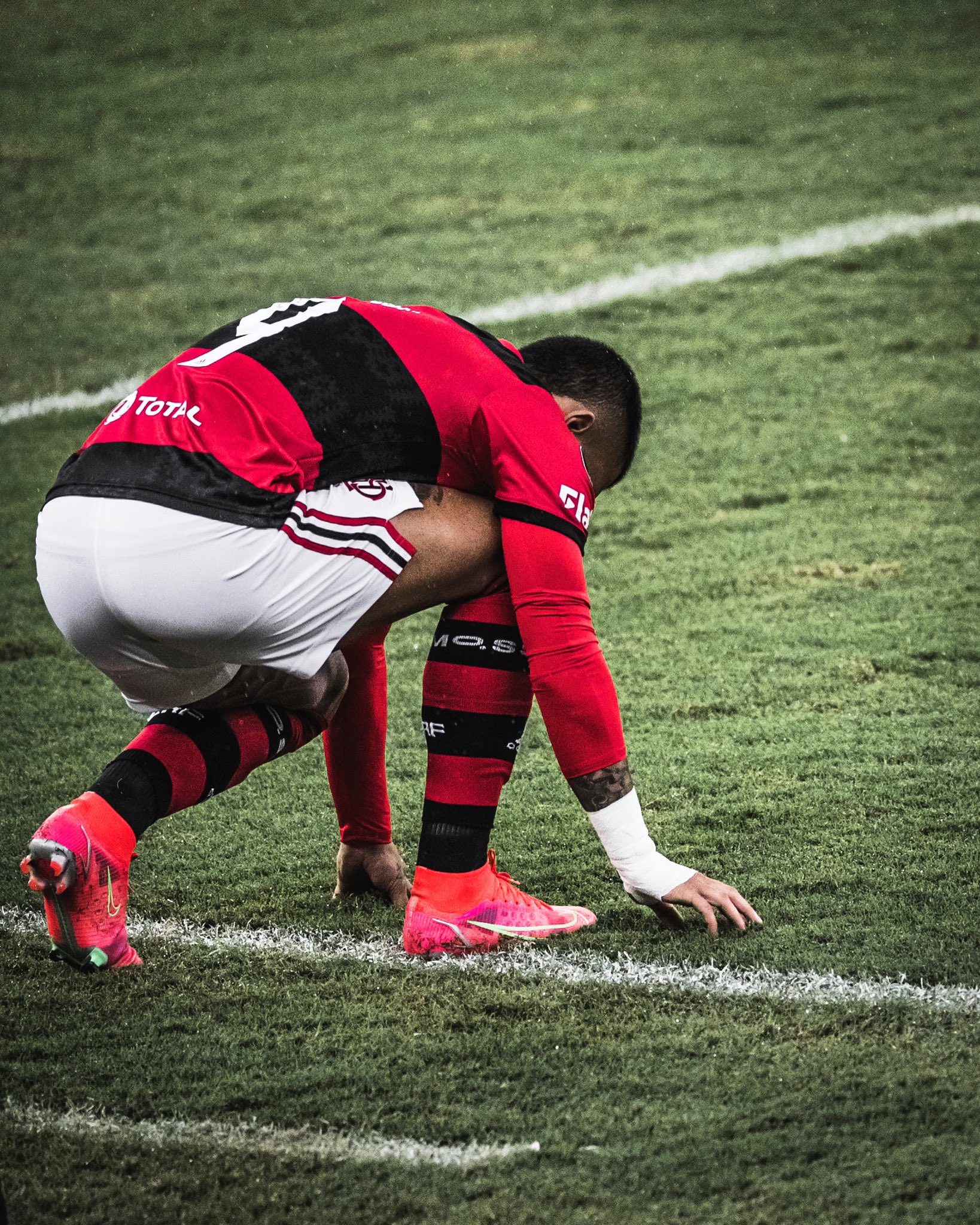 Sinto vergonha. Time meu não toma gol assim, diz Hélio sobre falhas do Náutico na bola parada - NE45