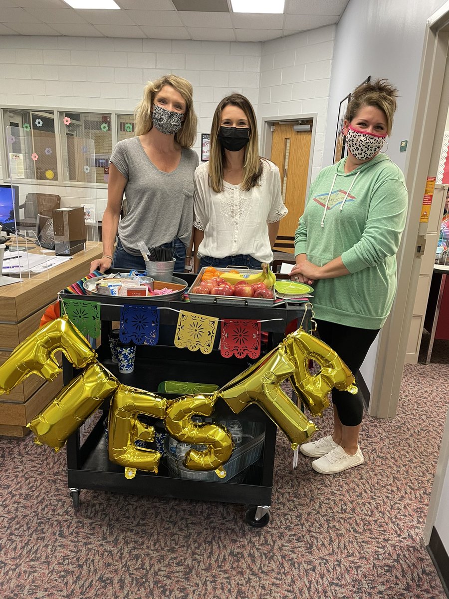 Day 1 of a Fiesta themed Teacher Appreciation week!! A big thanks to our awesome PTO💙