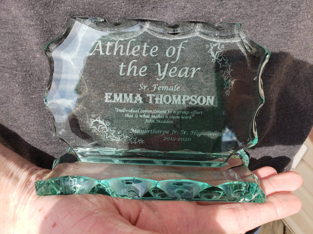 Sooooo proud of my girlchird. Playing Covid catch up on some <a href="/ngpsmhs/">Mayerthorpe High</a>  awards. Athlete of the year and Honors last year. She has, and continues to put in alot of effort at work, and play!