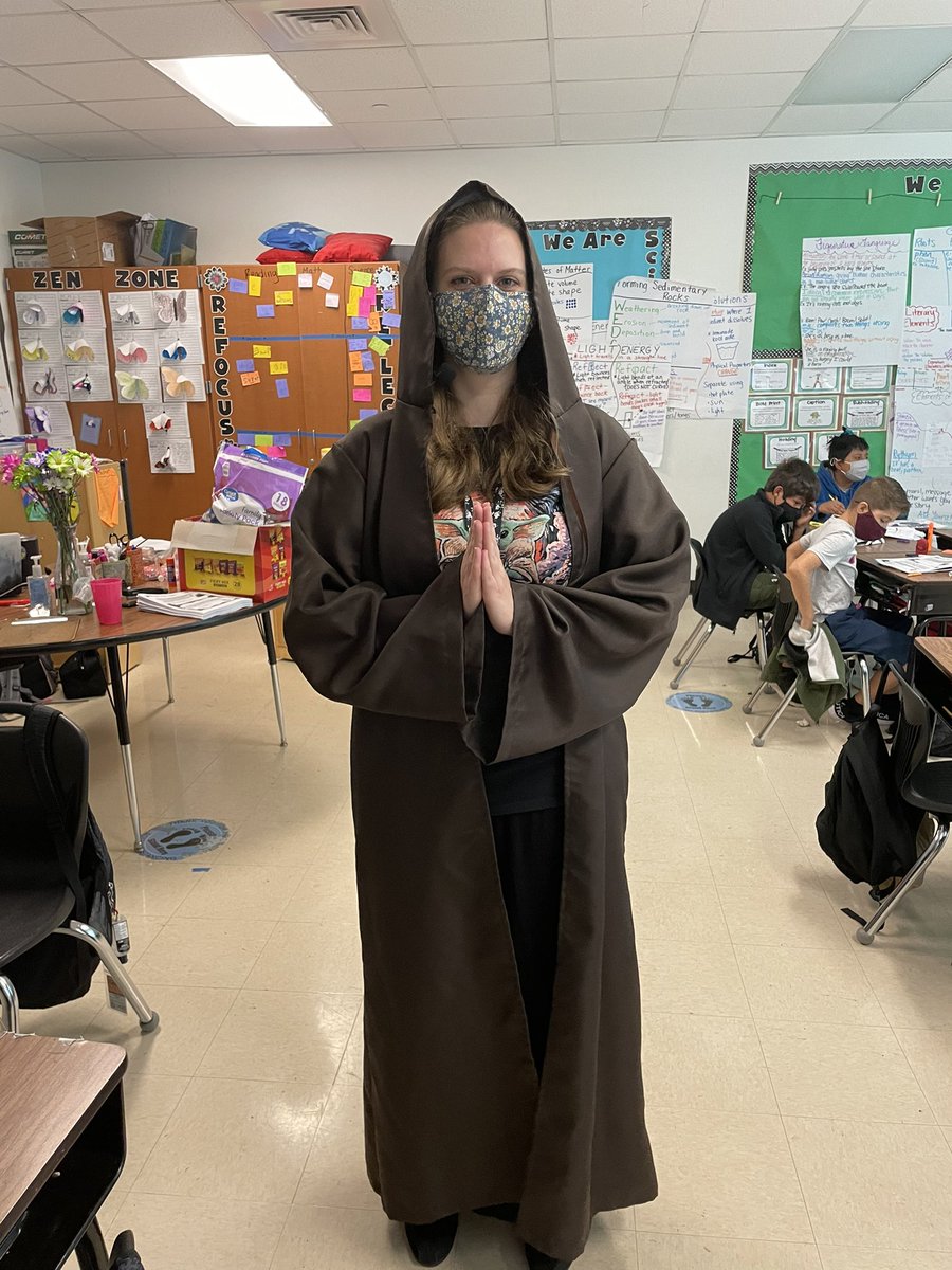 jenvankleef's tweet photo. Wait, what? It’s teacher appreciation week and MES teachers are full force giving KIDS engaging and fun learning opportunities! Woohoo! #mesjoy @NicoleG_MES @EmilyLoftin4 @MES_MathCIC @StephanieMoshe8 @worldofwolff @MichelleKiers @ElenaG4thgrade @TrishaEilers5 @corissabarrett https://t.co/mils9lk0ir