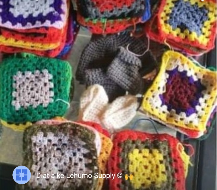 Mafosakwena's tweet photo. WE KNIT EVERYTHING
#Handmadeproducts #areproudlyhandmade #colours #Diatlakelehumo #handsarewealth #Itstartswithourvision https://t.co/JA2rfPMQQB