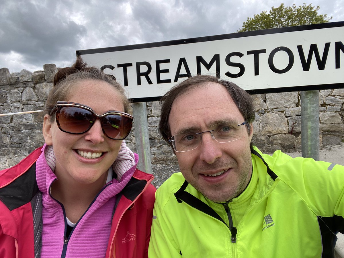 RobertTroyTD's tweet photo. Glad we hit the #Greenway yesterday.. No Rain ☔️ & light breeze
Delighted to meet #AthloneAfricanCommunityGroup who doing @westmeathcoco #greenkilometre & back to #streamstown for lovely coffee & brownie 😋in #GroovyGrub - best of luck to Gerry on new venture. https://t.co/ZpWp2DUCQd