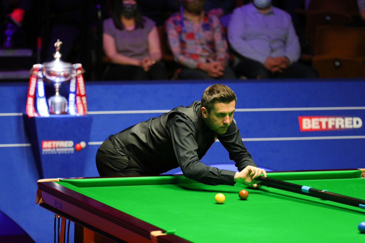 Two away.

16-12 

#ilovesnooker <a href="/Betfred/">Betfred</a>
