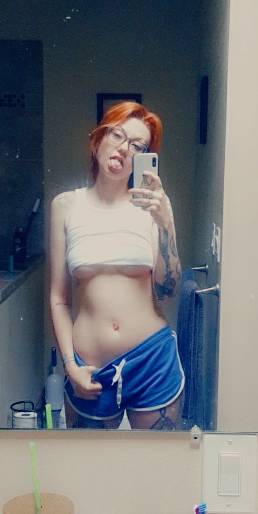 RileyRose9091's tweet photo. I was kinda feeling myself this morning..its been awhile lol
#depressionsucks
#feelingmyself https://t.co/WhMjSY9sVd