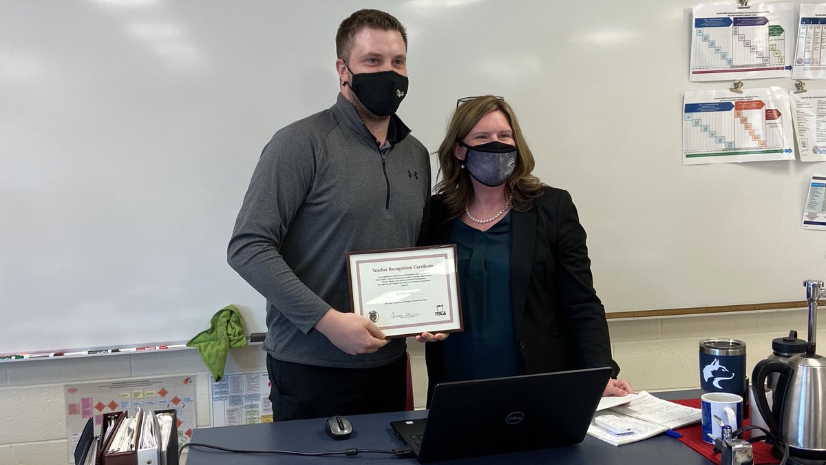 This afternoon our own Mr. Everett was presented an NBTA excellence in teaching award by Beth Henderson from the Department of Education and Early Childhood Development for his leadership of the HCS ESAP program.

Congratulations Mr. Everett on this well deserved recognition!