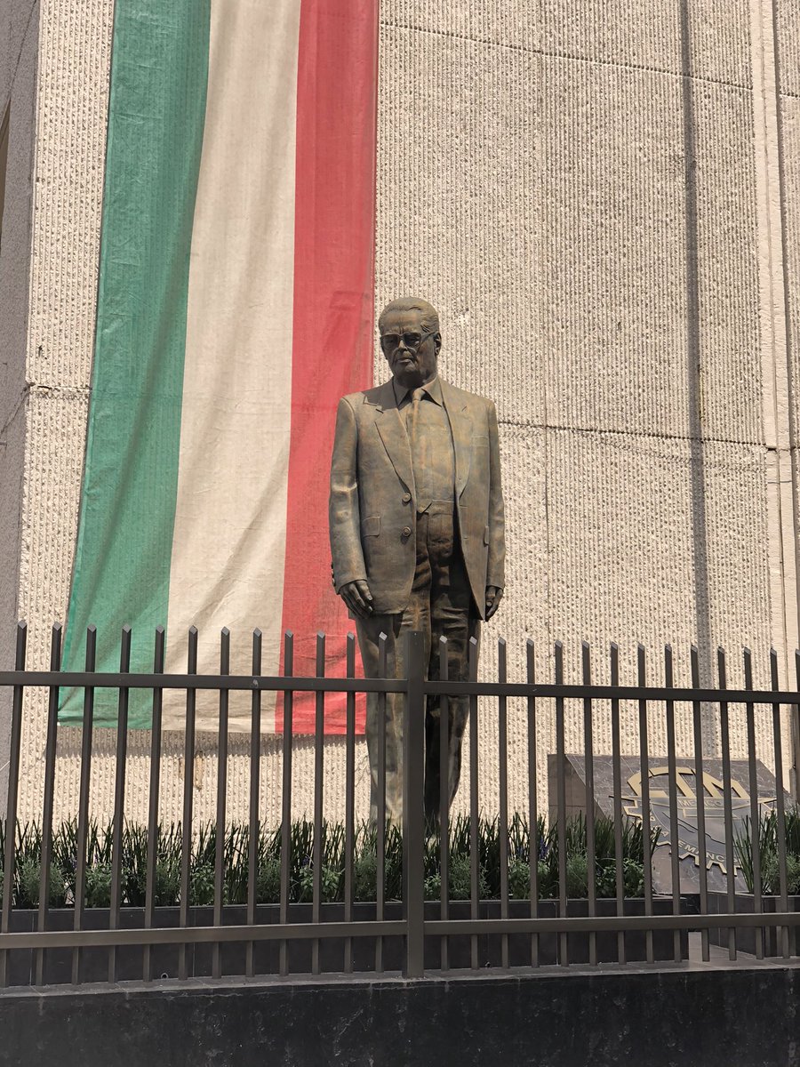 Tlatoani_Cuauhtemoc tweet media