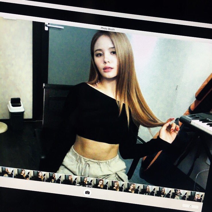 EGIRLSORN's tweet image. Newsflash: hoes mad

#손 #씨엘씨