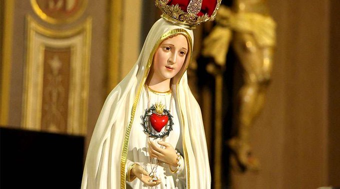Santa_Palabra's tweet photo. Hoy celebramos el día de Nuestra Señora de Fátima, también conocida como Nuestra Señora del Rosario. https://t.co/EXn9ivRMdK