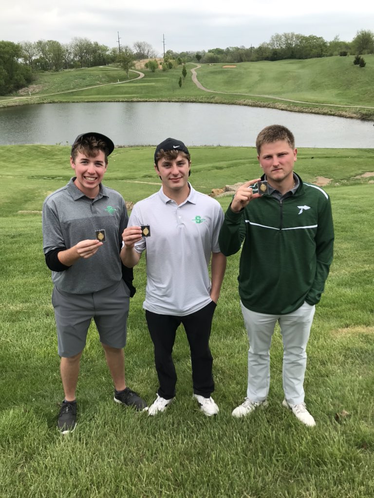 svillebball's tweet photo. All conference 1st team! Congrats Andrew(75), Derek (90), and Eric (78)#allconf #warriorpride https://t.co/UV9ePMFxHP