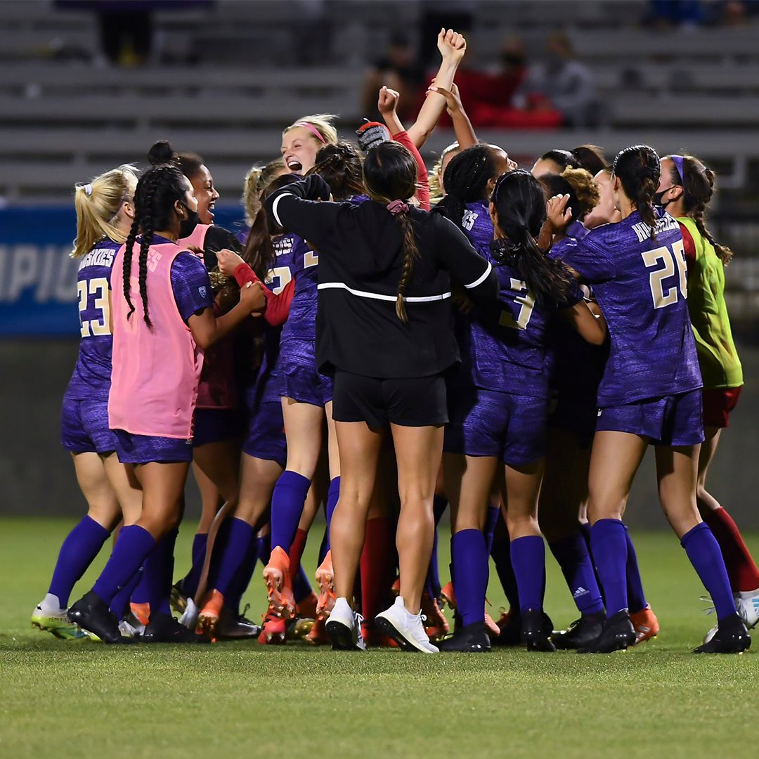 Pac12Network's tweet photo. Sweet 1️⃣6️⃣ bound !!

Congratulations to @UW_WSoccer and @UCLAWSoccer

 #Pac12Soccer | #BackThePac | @NCAASoccer https://t.co/UMuDX14xhI