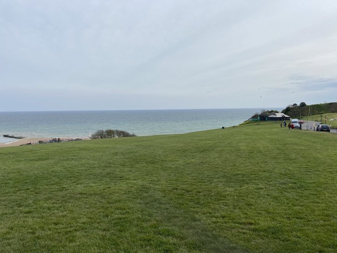 So who can tell me where Kitty was today having the best day? And yes the seagull photobombed! https://t<a href="/tag/rope"class="tags"><span>#rope</span></a><a href="/tag/tied"class="tags"><span>#tied</span></a><a href="/tag/ropekisses"class="tags"><span>#ropekisses</span></a>