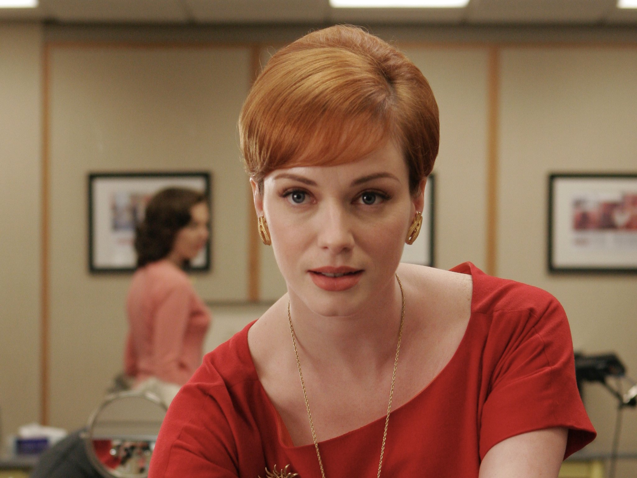 There\s never a dull moment when joan is around. happy birthday to the fabulous christina hendricks! 