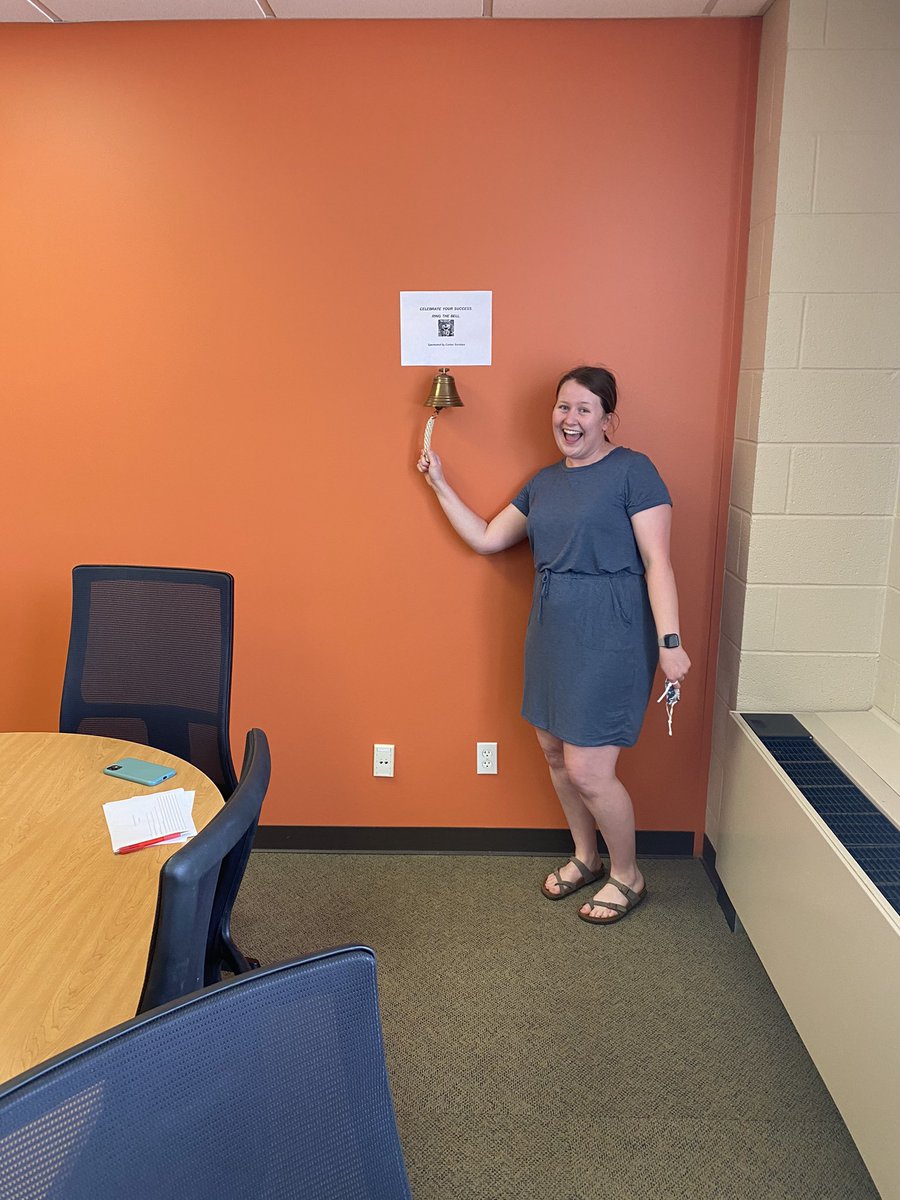 StudentLifeBU's tweet image. Our first bell ring!  Blaire Pirie, Sr Biochemistry major set to graduate in May 2021 landed a position as a Laboratory Assistant at Biodesix, inc. in DeSoto, KS