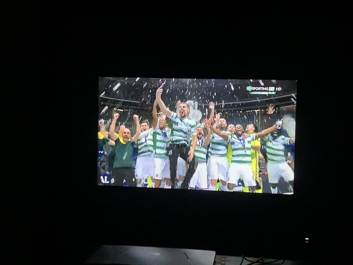 GOMES_1906's tweet photo. Que orgulho vocês merecem tudo...esforço,dedicação,devoção e a merecida glória...💚💚💚
Enormes leões... https://t.co/o501MICC1H