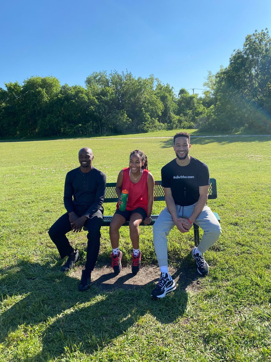 Santonio Holmes III & Long Foundation tweet media