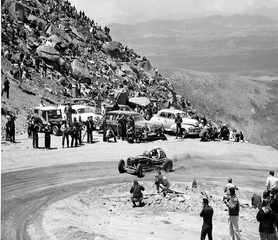 AMSOILINC's tweet photo. A legend has passed. Bobby Unser was part of the AMSOIL family for decades. His record as a driver speaks for itself, but we’ll remember him most for being a friend to AMSOIL and our founder, Al Amatuzio. 

RIP, Bobby. https://t.co/jkGWnZjRYQ