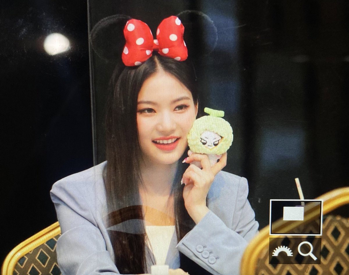 040201thinker's tweet photo. she is the one and only https://t.co/DCVIg2Ntah