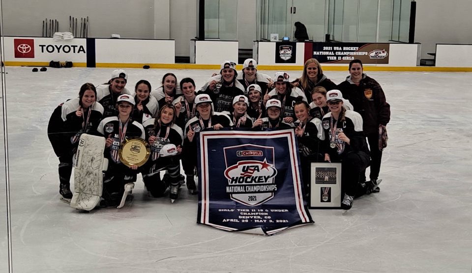 RogersGirlsPuck's tweet photo. PPL Black U19 Tier 2 National Champions! @anna_scherling, Ava Johansson, Emma Rooks, @josiebolster @Emily_Achte_23 @MGHCA1 #USAHNationals https://t.co/Q49BPgG47X