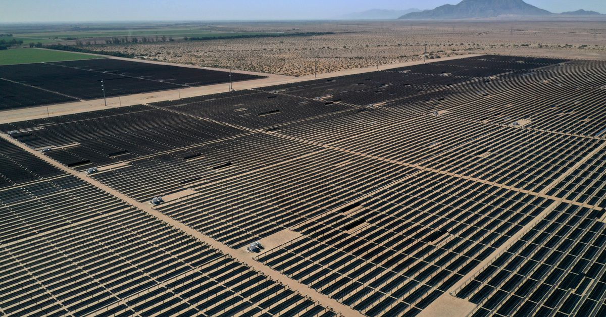 Reuters's tweet photo. U.S. approves massive solar project in California desert https://t.co/zK1Cvlqy0m https://t.co/deKKREyy9X