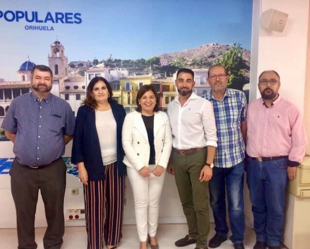BegoCuartero_pp's tweet photo. Querida Presidenta! #IsabelBonig
Mucha suerte en tu nueva etapa!
Siempre que hemos tratado contigo hemos percibido una gran cercanía y sencillez. Muchas gracias por tu gran aportación al proyecto del @populares desde @ppcv
Un fuerte abrazo desde #Orihuela #pporihuela https://t.co/zGHNyjqDtM
