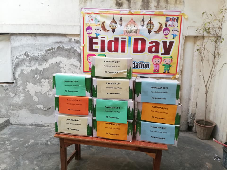 pspws_official's tweet photo. #Ramadan2021 Ramadan Gift (Food packs) distribution in @PakPersons by PSPWS team with participation and generous support of RS Foundation. #donate #support
#pspws #donatetopspws #roshansamaajikhidmat #food #PledgeForKindness #foodpackaging #disabilityinclusion #USAHNationals https://t.co/bsOVXn5Z1s