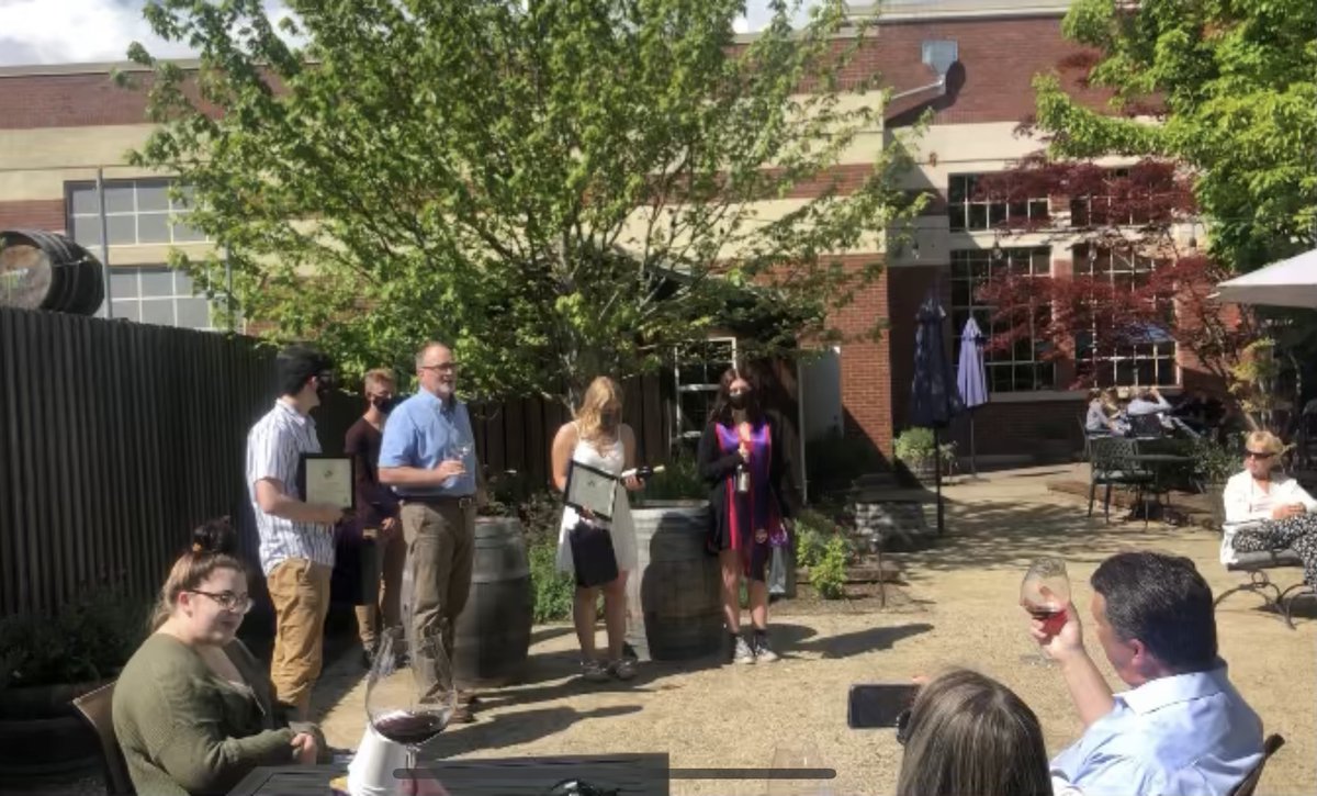 LinfieldWine's tweet photo. Congratulations to our Wine Studies graduating seniors - cheers, Wildcats! These students were honored with special departmental awards and we wish them the best for the future!
#linfieldwine
#liberalartswine https://t.co/4OwEyjtjT1