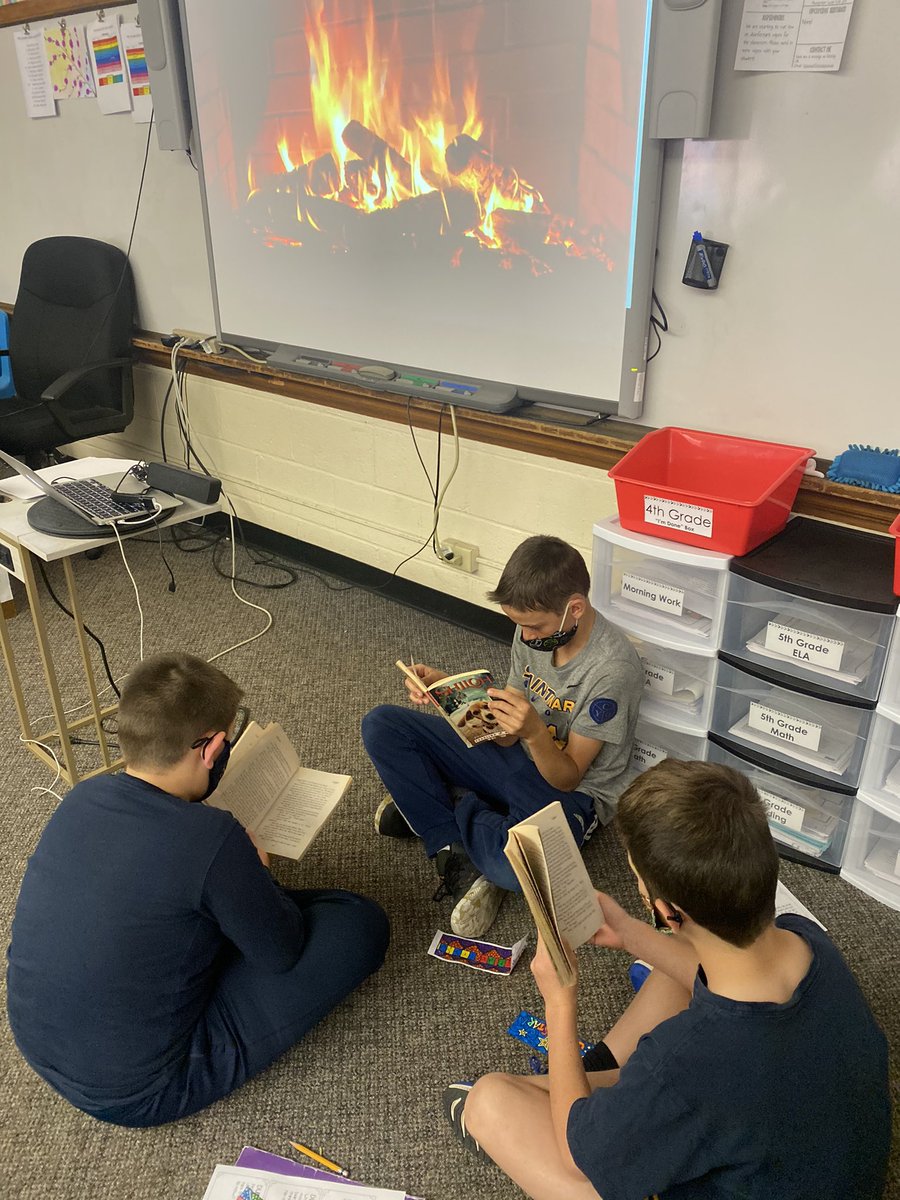 MissJamisonGr4's tweet photo. We have been reading the novel “Shiloh” by Phyllis Reynolds Naylor as a class. Today was a great day for partner reading 📚 https://t.co/Vo0jOjTv97