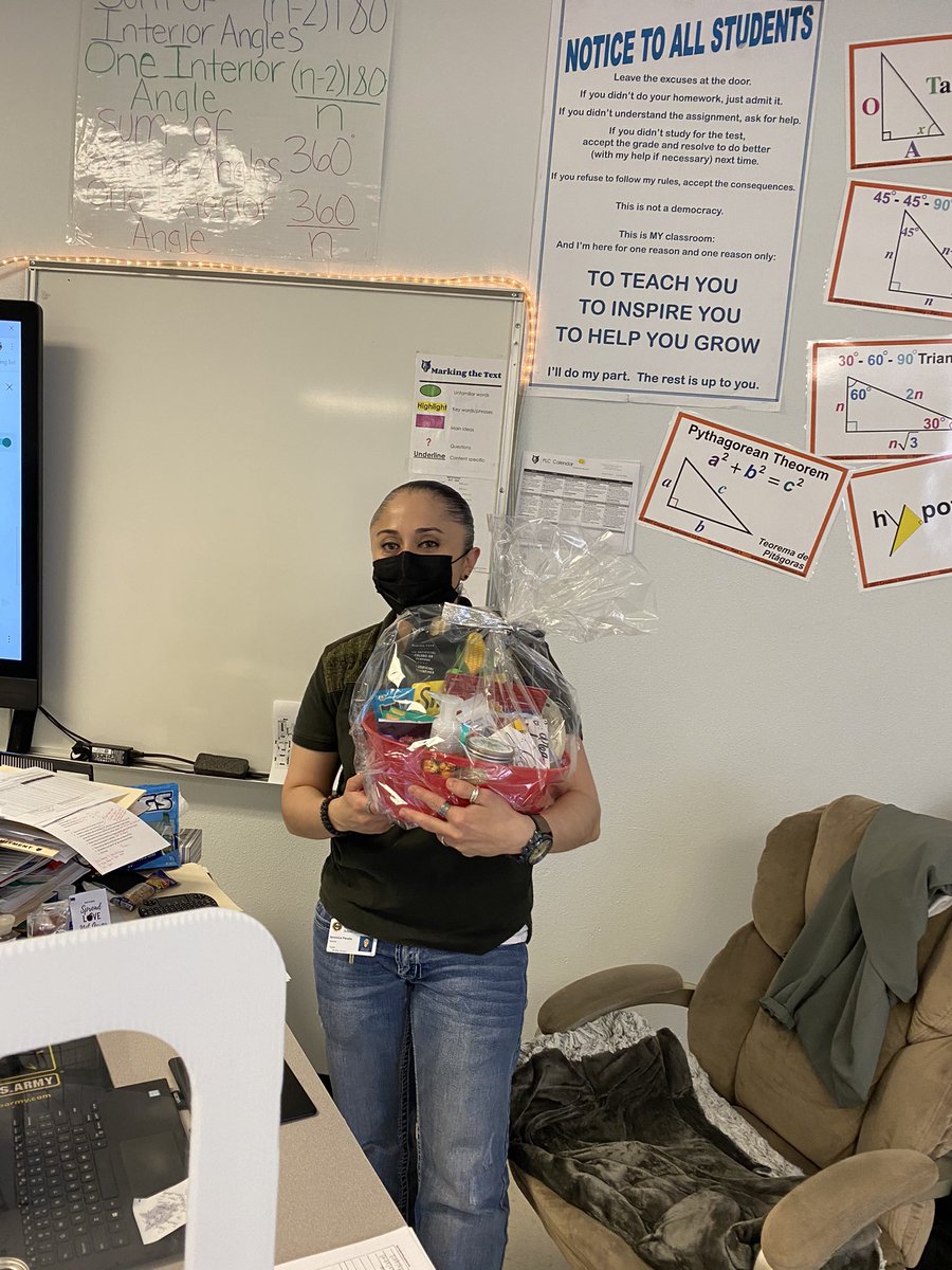mtview_stuco's tweet photo. Teacher Appreciation Day 1 MVHS Alumni Basket winner! @RTMVHS @GeoffreyKimble1 @esaenzmvhs https://t.co/B95LXCgD0z