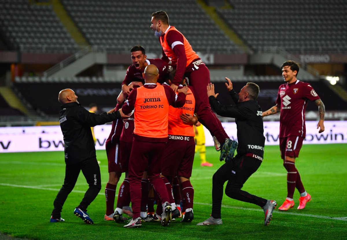 Baselli's tweet image. Con il cuore. Per gli Invincibili. ❤️

 #TorinoParma