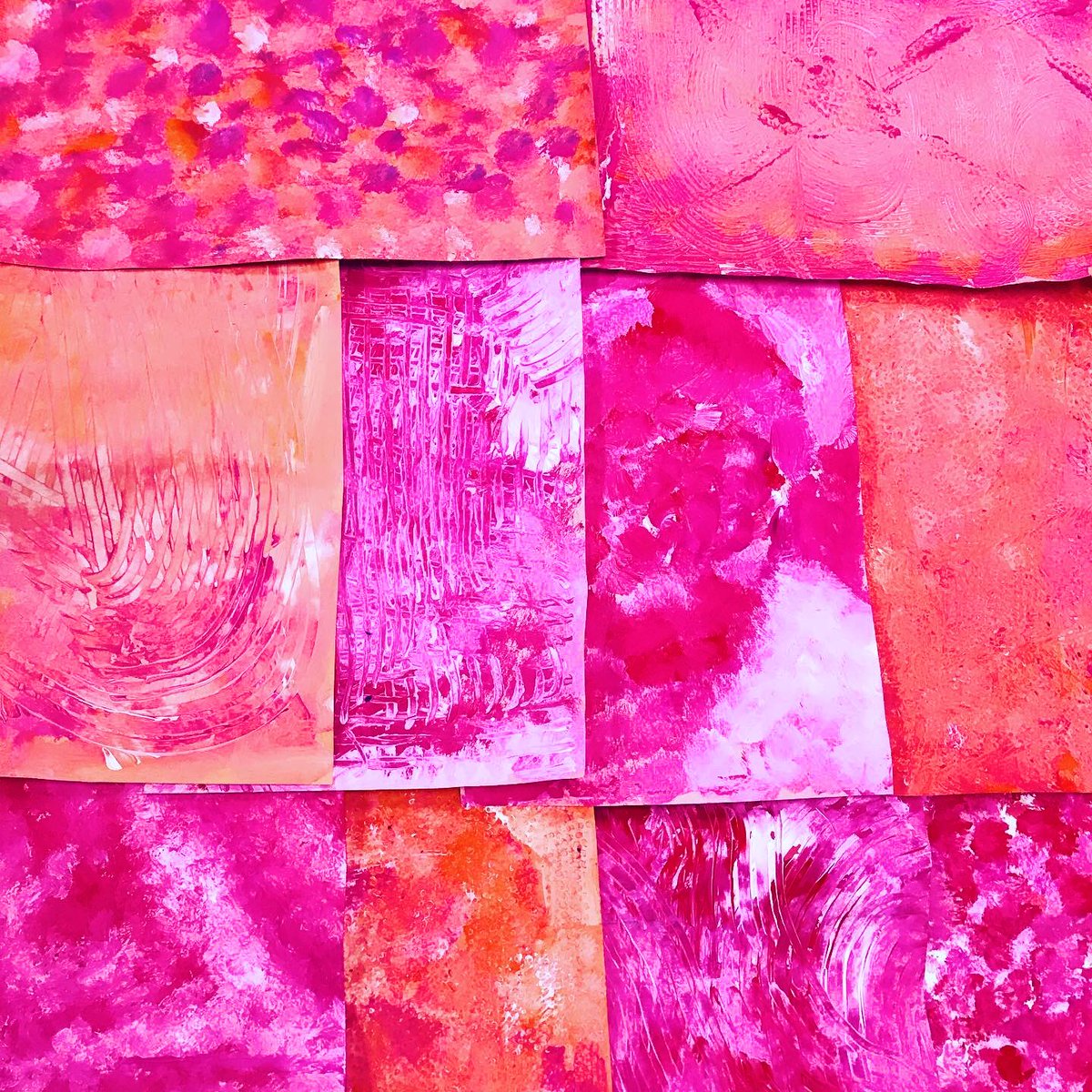 JAV_ARTISTS's tweet image. You see, the problem with this pretty paper that my artists create is that I want to save it and love it forever. 😍 #misdproud @paintedpaperart @JAVitovsky_Elem