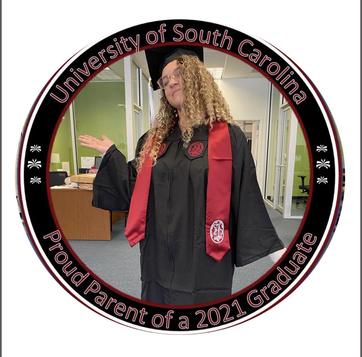 Magic02Smith's tweet image. Third generation University of South Carolina graduate! So proud of Patricia Smith @Patricia15smith. #uofsc21