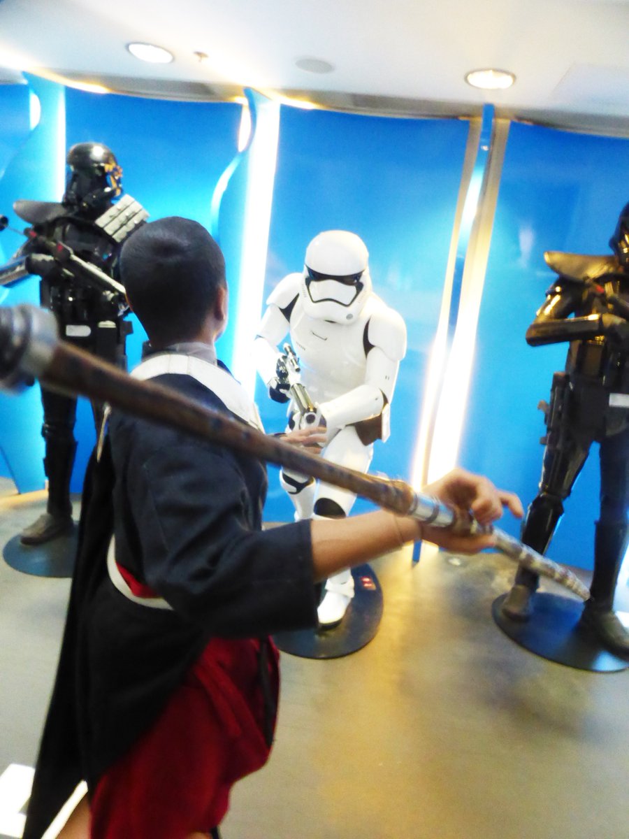 tadasuke0011's tweet image. 惰性で観に行ってドはまりしたローグワン。良いお友達が沢山出来ました感謝！！
#フォースと共にあらんこと #スターウォーズの日 #MayThe4thBeWithYou #MayThe4th #StarWarsDay #スターウォーズ #StarWars