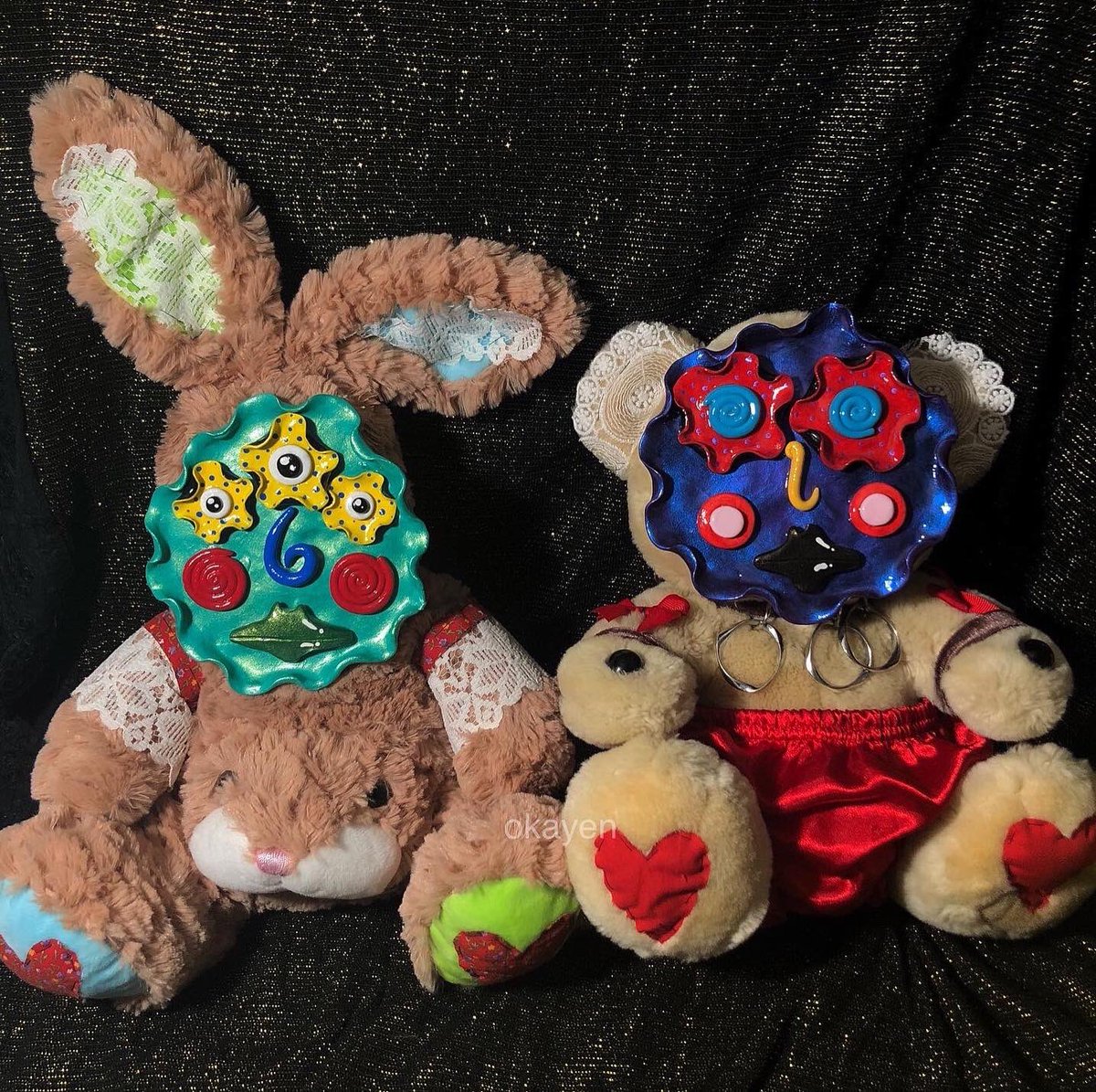 0kayen's tweet photo. just two shy queens hanging around🥺handsculpted faces &amp; reimagined bodies, around 12"tall❤️both available4adoption $45 dm for info!! https://t.co/qDaxJCu42d