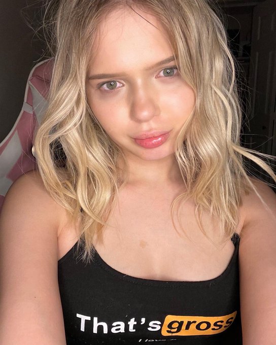 Watch coco lovelock's leaked NSFW photo on TwXstars