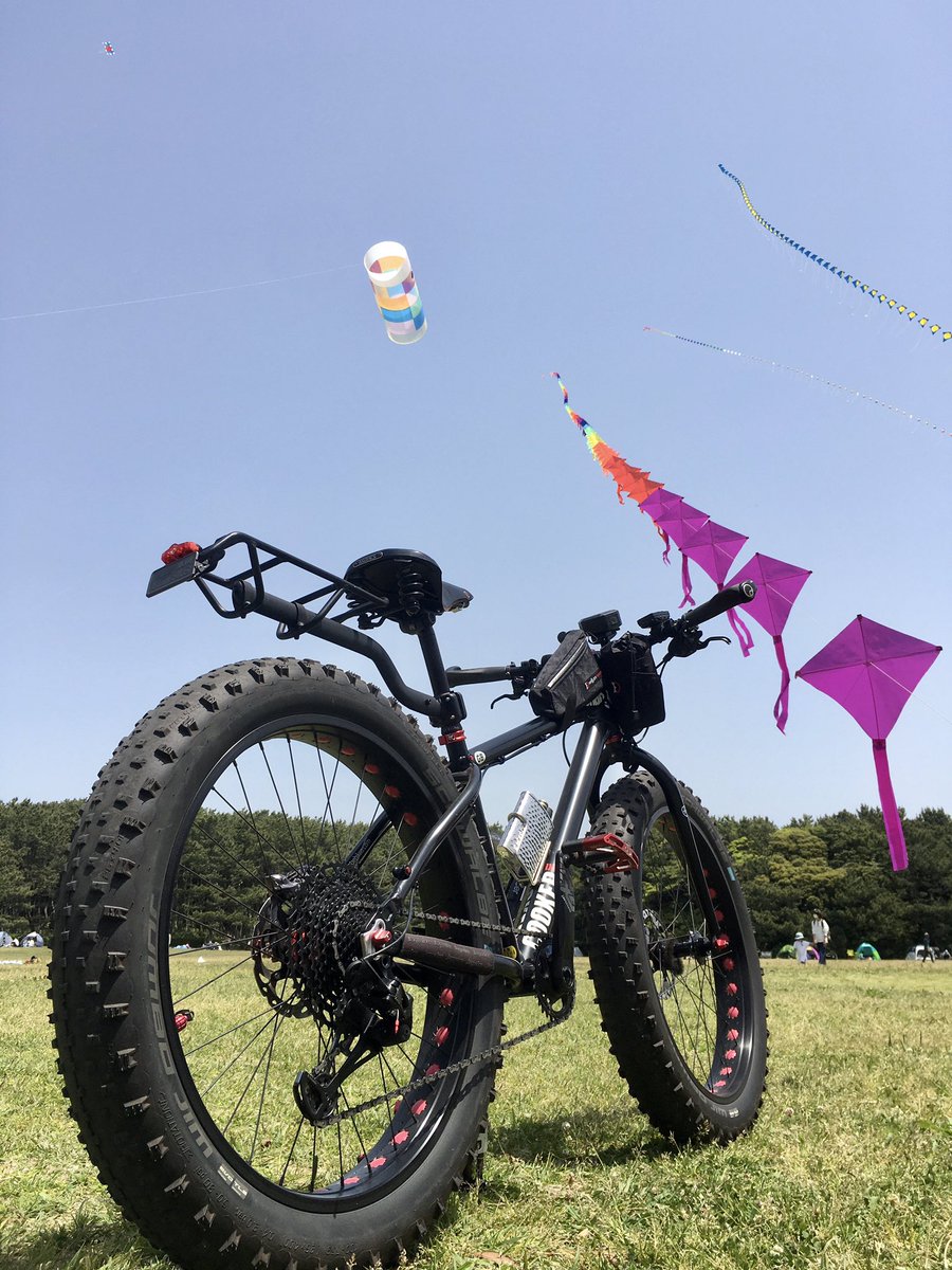 fatbiker19691's tweet photo. 青空に連凧🪁🪁🪁

#cycling
#potaring
#サイクリング
#ポタリング
#ゆるポタ
#イマソラ https://t.co/LFRME7Eg7w