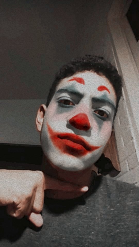 KillKup's tweet photo. Ella: no tengo nadie con quien hablar
Me: https://t.co/zwUpWrygGy
