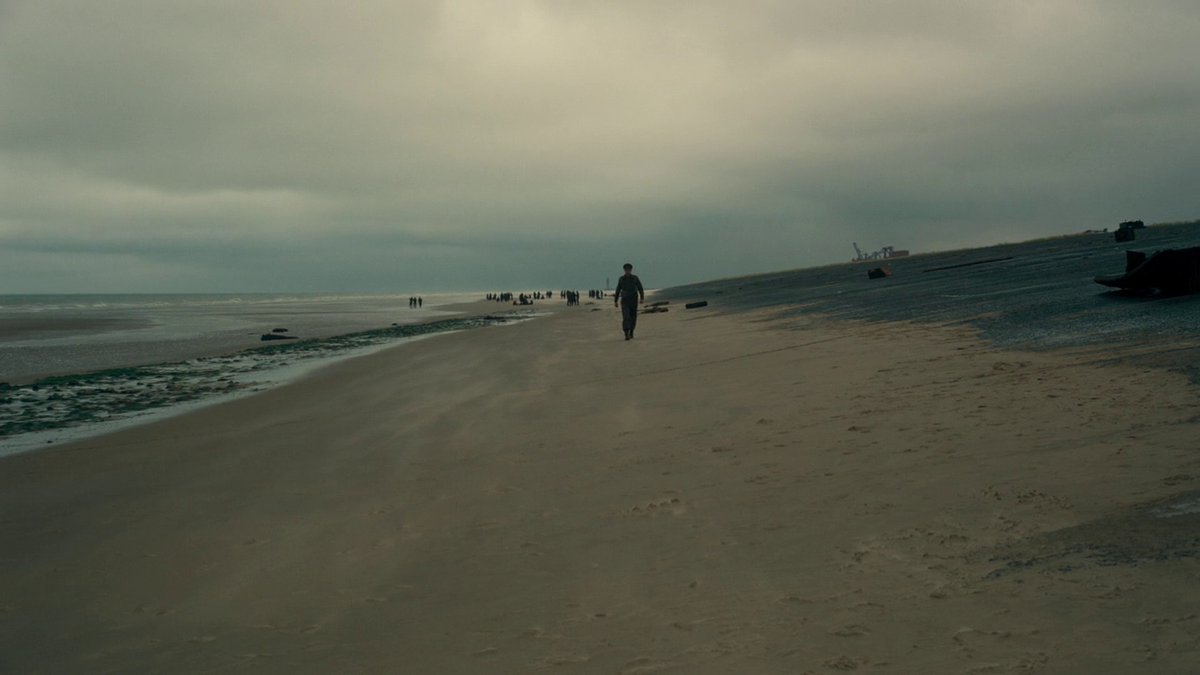 DUNKIRK (2017)
Cinematographer: Hoyte Van Hoytema
Aspect Ratio: 1.78:1 - 2.20:1
Director: Christopher Nolan