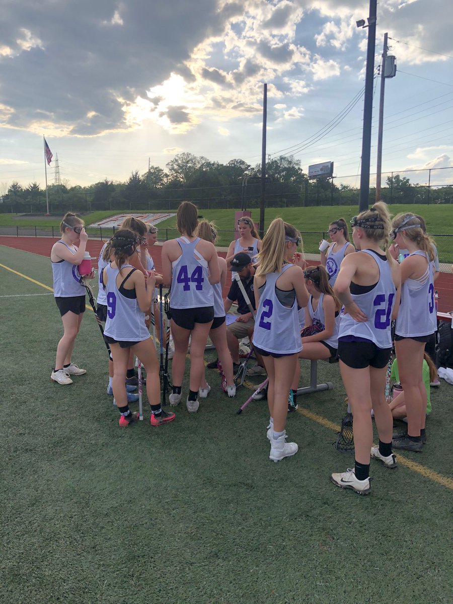 Strong start for the Jeffco Girls! They lead Rosati-Kane 5-2 at the half!