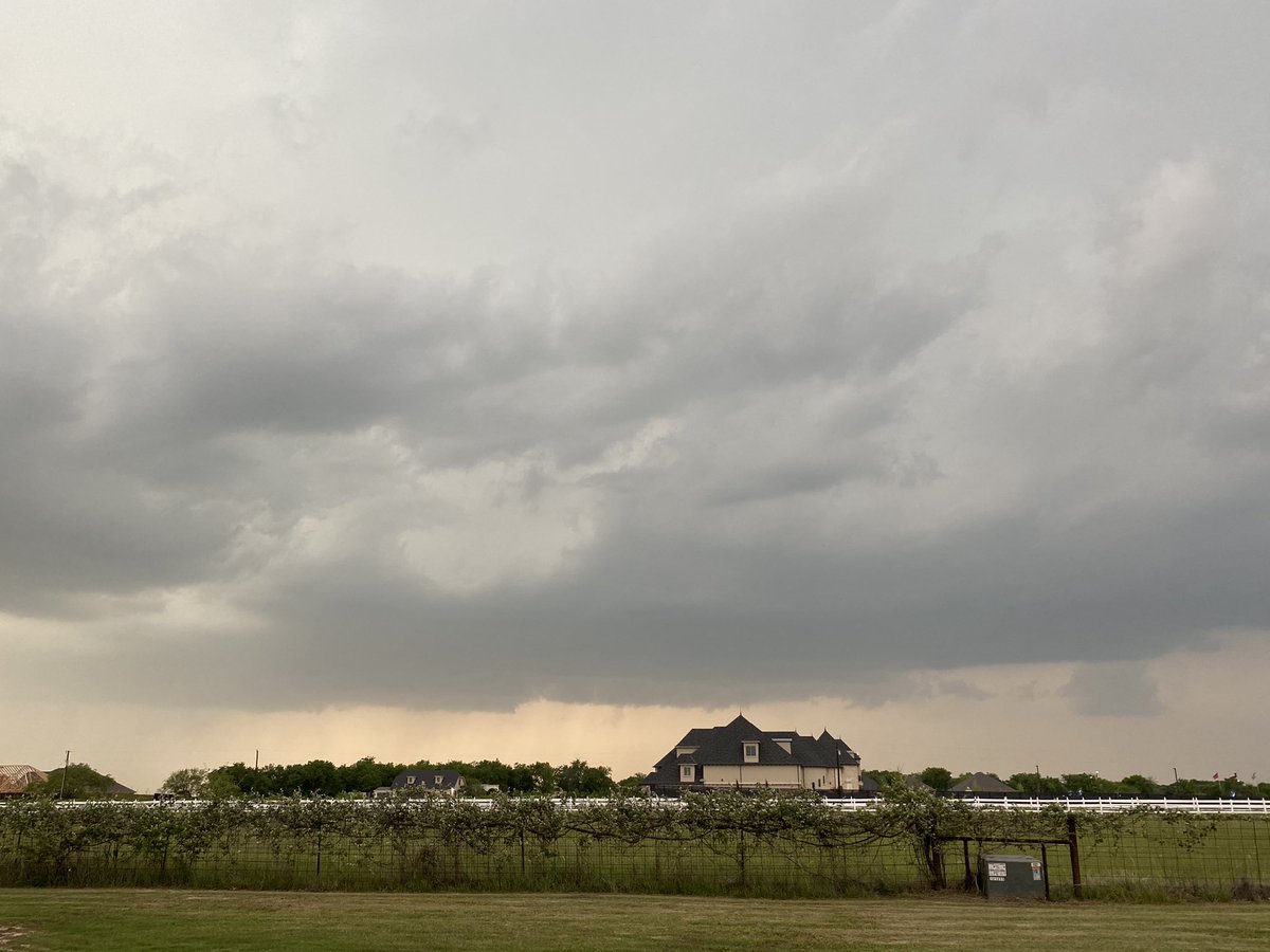 kbyler24's tweet photo. @wfaa view from Little Elm https://t.co/DKHrXxNDCX