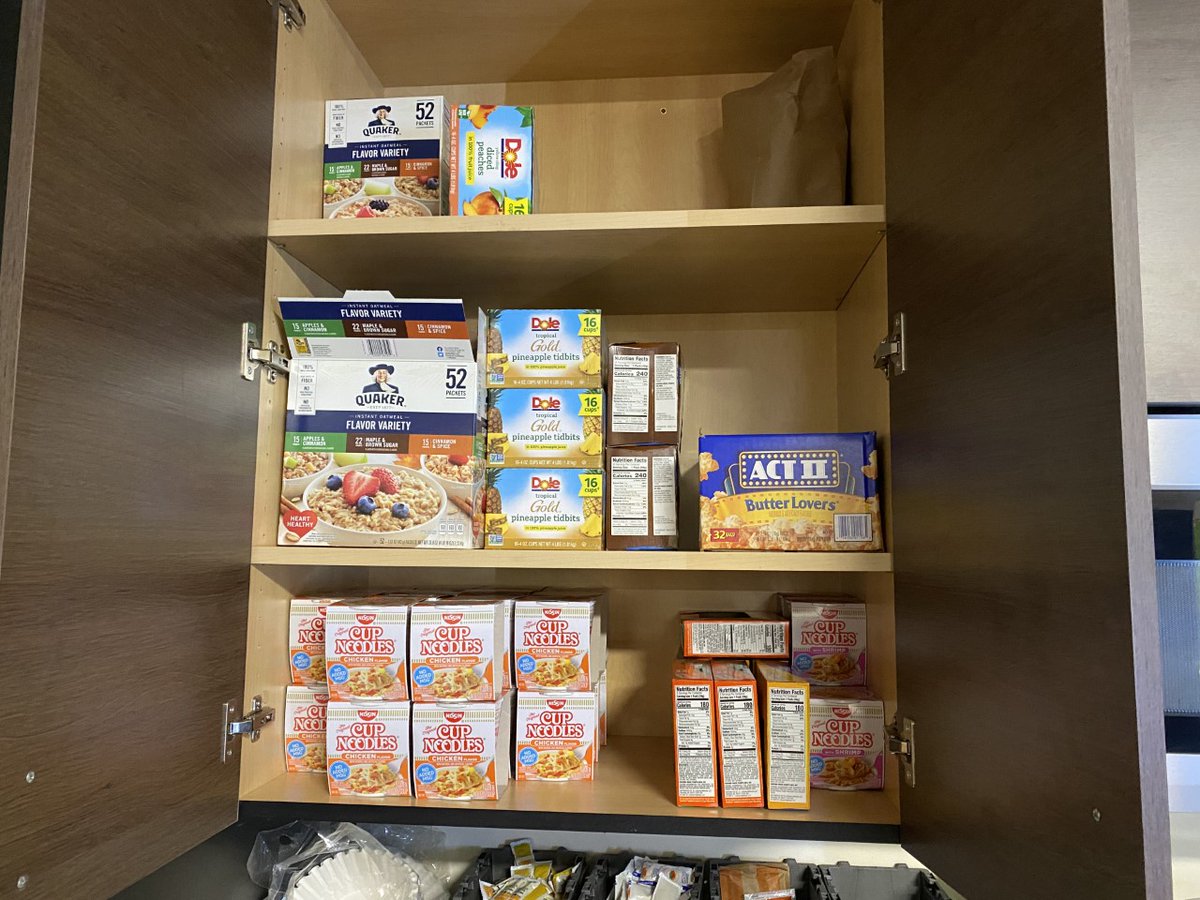 Refilling the Homer Pantry for our hardworking associates.   <a href="/b_mungul/">Brian Mungul</a> @ChanteDiggs <a href="/2581Home/">Home Depot 2581</a> <a href="/EricWal29158377/">Eric Walker</a>