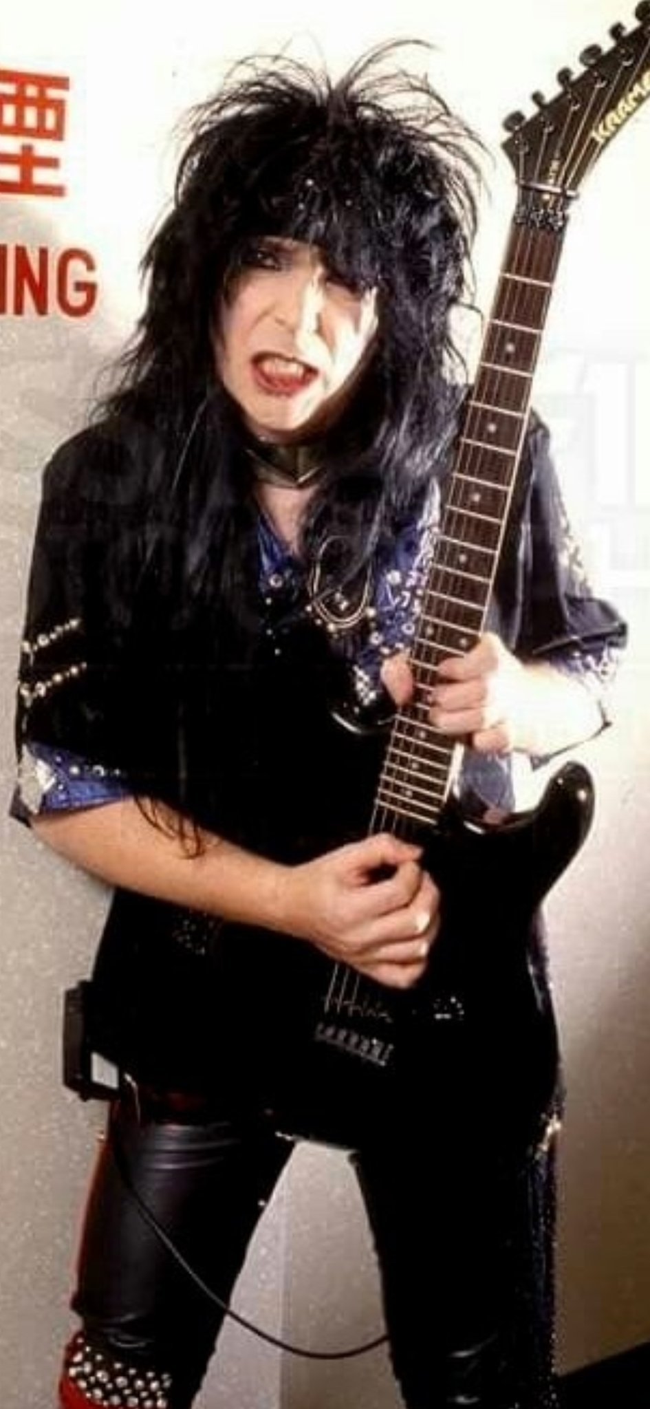 Happy Birthday Mick Mars
(Born 4 May, 1951)           