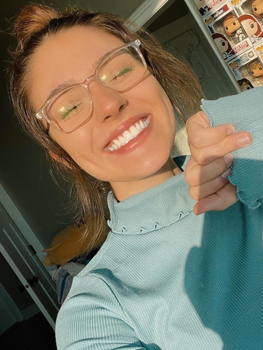 Sarah33909's tweet image. Smile at life, she will smile you back..