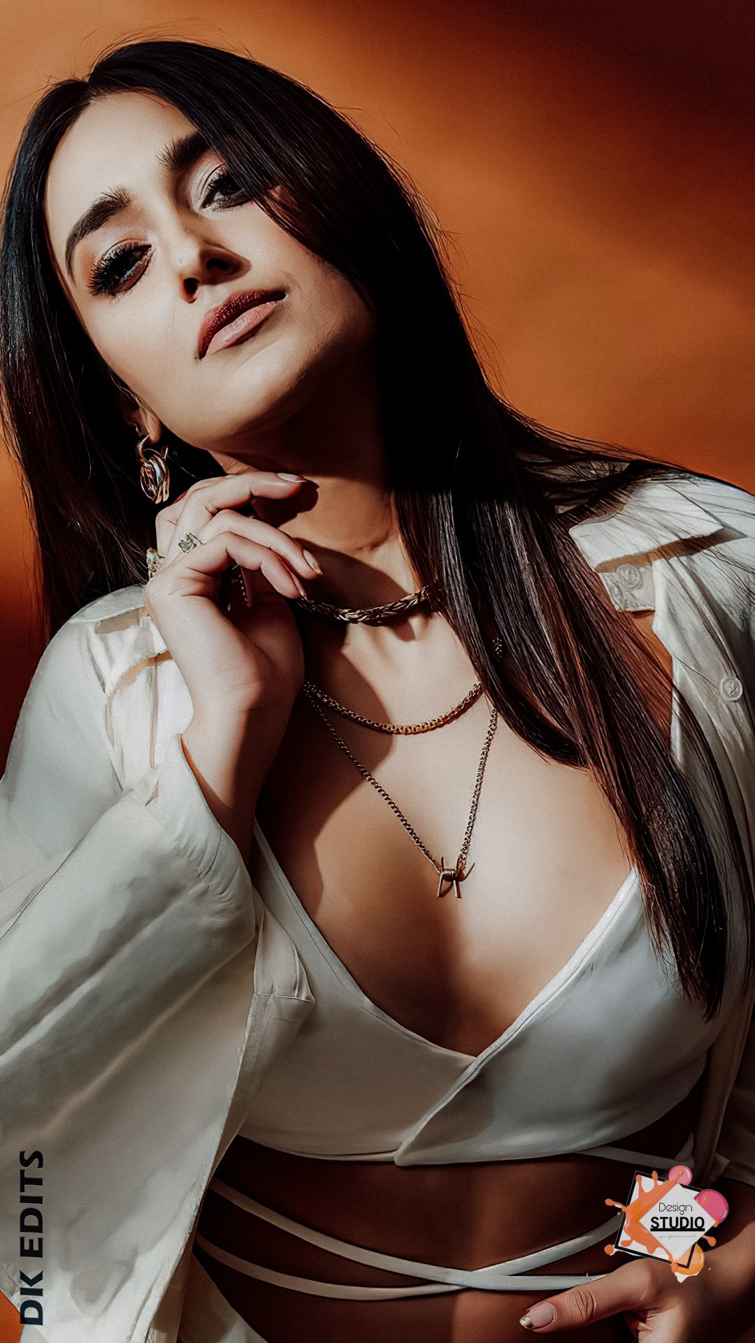 E0gbm-TVEAUILD1?format=jpg&name=large