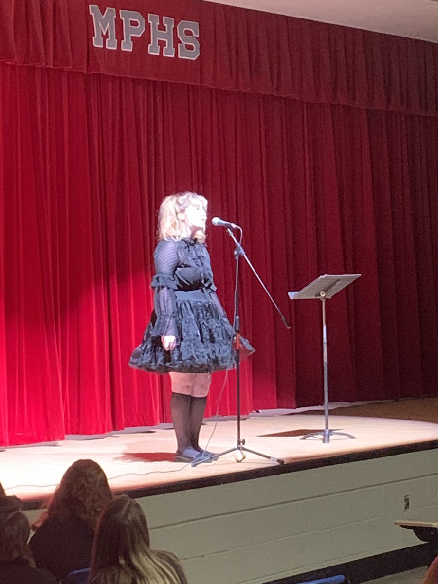 Great job tonight by our Choir students. @dramaMPHSchoir <a href="/MPHSGoTigers/">Mt. Pleasant High</a> Wonderful to hear live music performances with an audience. 🎤🎧❤️🎼