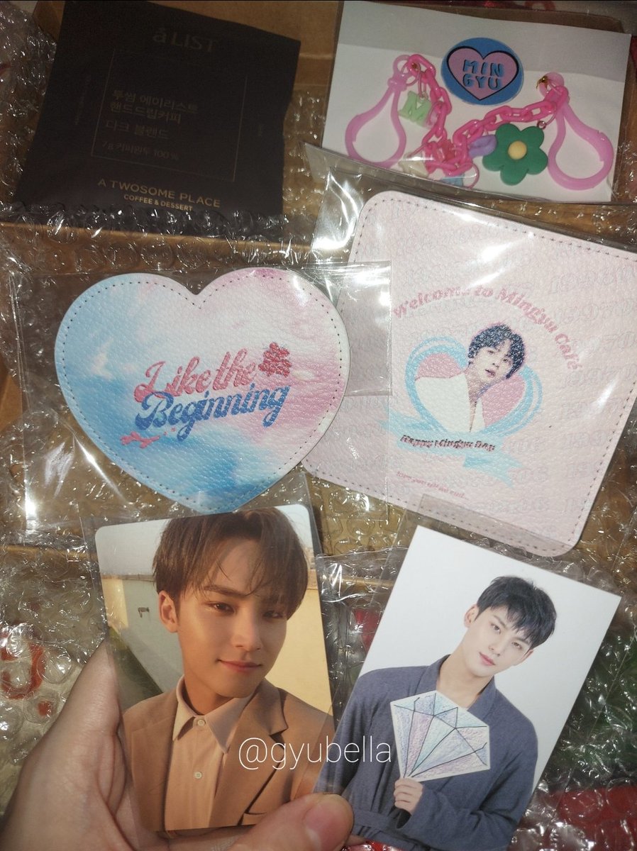 gyubella's tweet photo. Got these as a prize for the hashtag event! I am going through a tough time rn and this is the perfect way to cheer me up ππ₯° Best fandom ever. Thank you so much!!! β€
@heywazzup97s @dreamingyu_0406 @gabgyu @mingyulaxy
#SpringWithGyu
#Happy_Mingyu_Day
#λ΄μ¬λ_κΉλ―Όκ·_ν¬μλ² https://t.co/RDsTU8jaSD