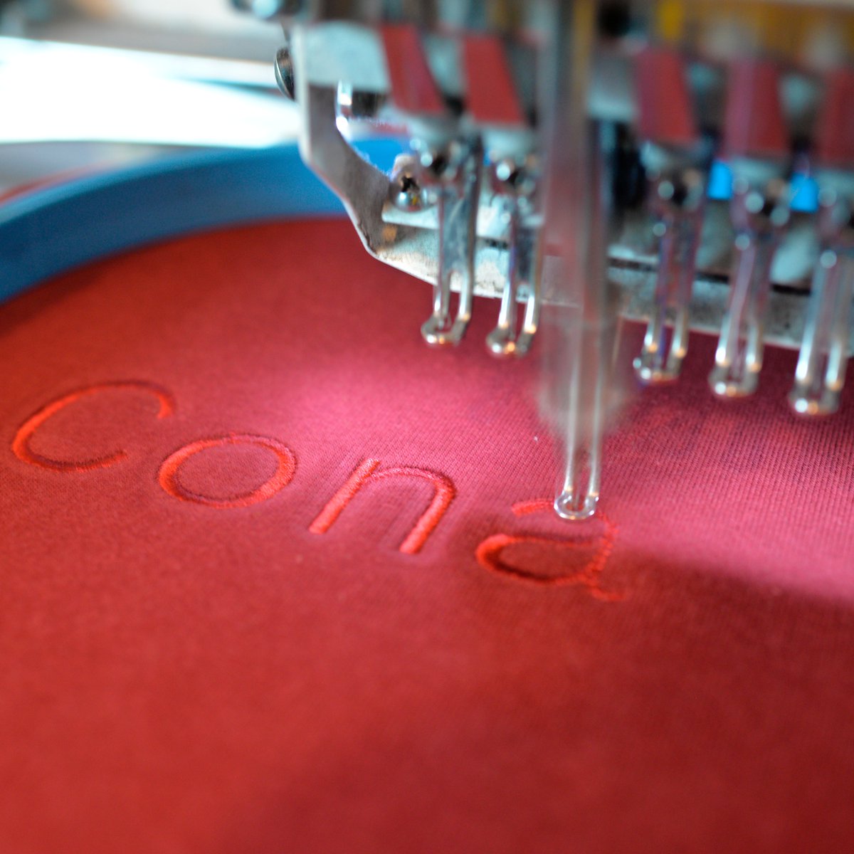 #wecamefrom #process #broderie #sweatshirt #embroidery #everyonecounts #withrefugees #colors #portraits #making #identity #homeland #liberte #egalite #fraternite #globalgoals #iloveny #europe #europeanunion #kickstarter #fashion #socialpractices #experiments #prototypes