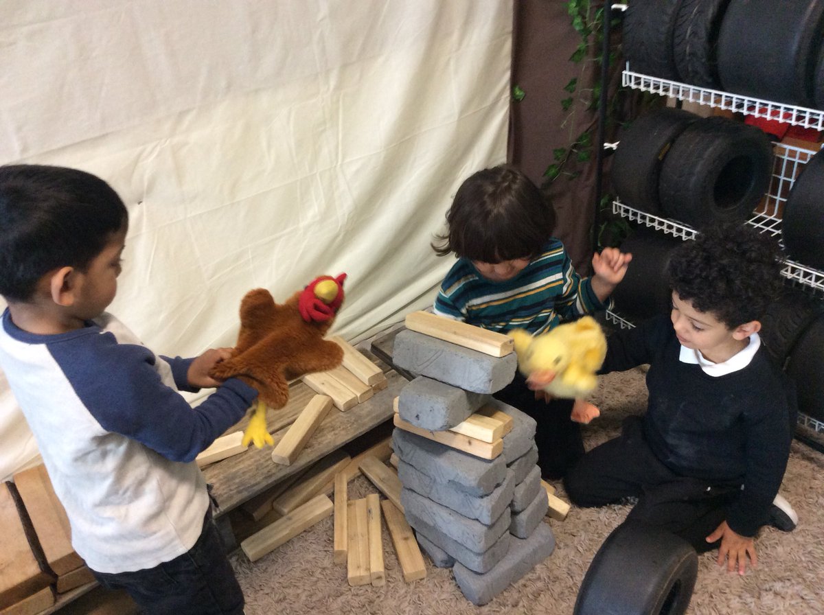Who can guess the story for this week ? It involves a hen and other farm animals... <a href="/LozellsPrimary/">LozellsPrimarySchool</a> <a href="/Dipika4Patel/">Dipika Patel</a>