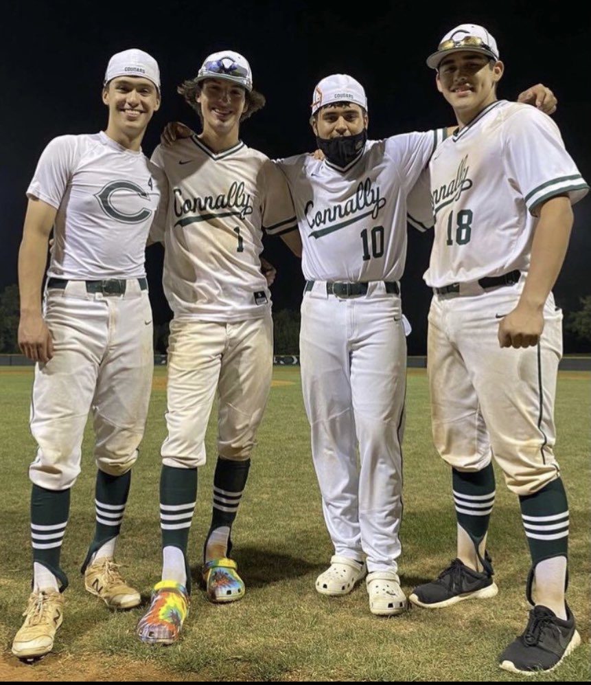 Love you boys. Thanks for making this season awesome🙏🖤