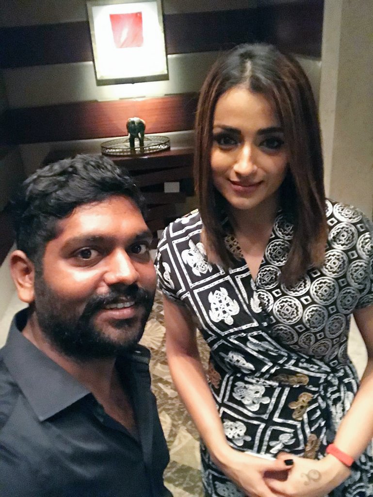 E0hPradUYAEVh1c?format=jpg&name=medium