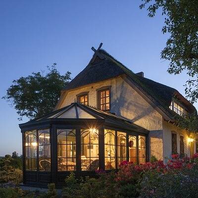 Baukosten: Tipps für die richtige Kalkulation: Wer bauen will, muss auch kalkulieren können. Die verschiedenen Kosten sind dabei gar nicht leicht zu überblicken. Mal lohnt es sich, stärker zu sparen, mal mehr zu investieren. BAUIDEE stellt die besten… dlvr.it/Rz0N7C